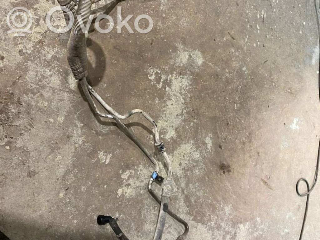 Volvo V70 Ohjaustehostimen letkusto 