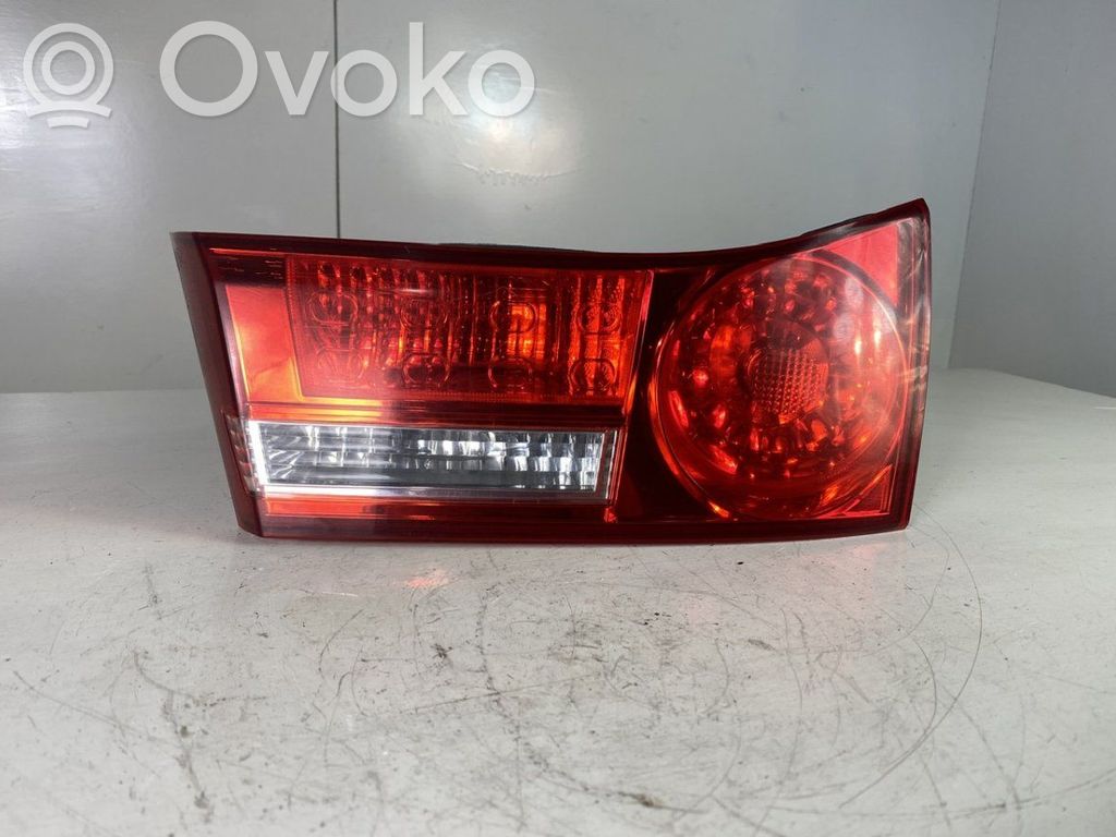 Honda Accord Galinis žibintas dangtyje 