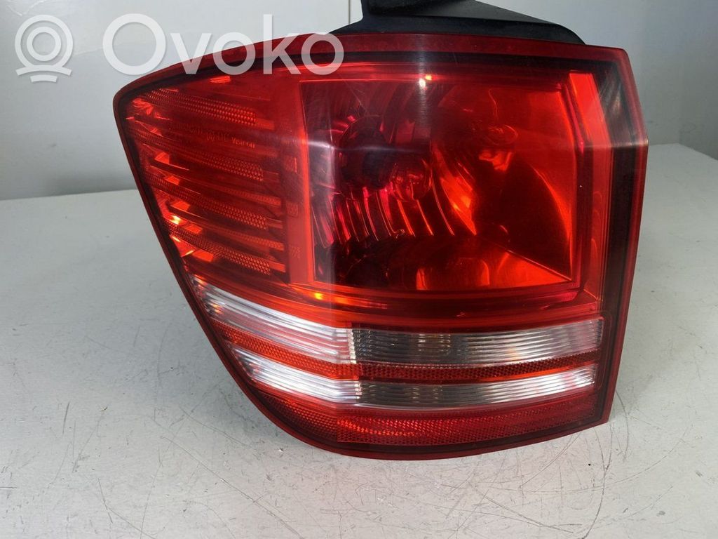 Dodge Journey Задний фонарь в кузове 