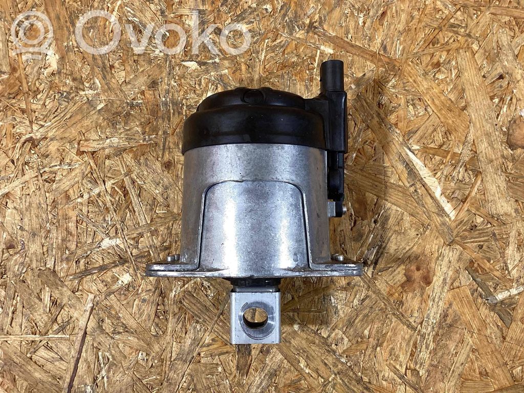 Porsche 911 992 Engine mount bracket 