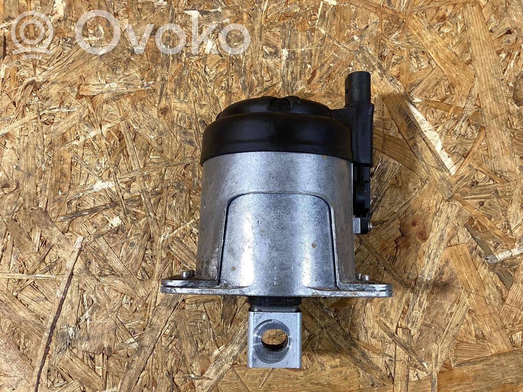 Porsche 911 992 Engine mount bracket 
