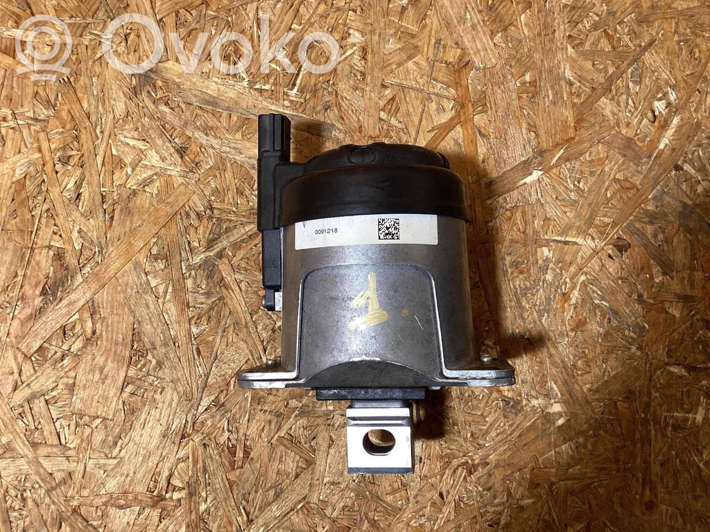 Porsche 992 Engine mount vacuum valve 