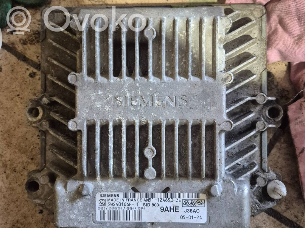 Ford C-MAX I Engine control unit/module 