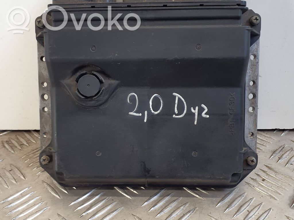 Toyota Avensis T270 Engine control unit/module 