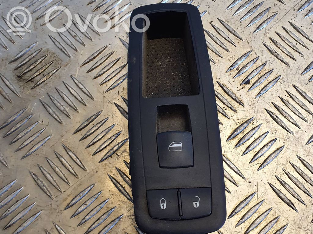 Chrysler Grand Voyager V Electric window control switch 
