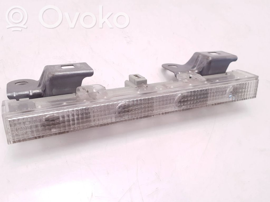Toyota Auris 150 Trzecie światło stop 