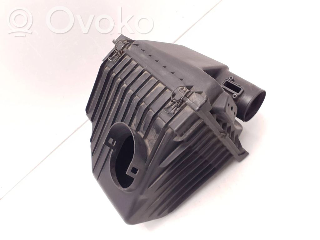 Dodge Nitro Air filter box 
