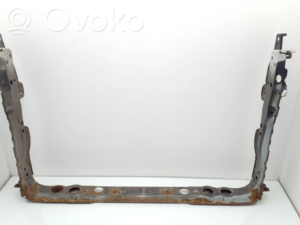 Toyota Verso Radiatorių panelė 