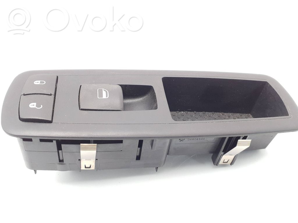 Dodge Nitro Electric window control switch 