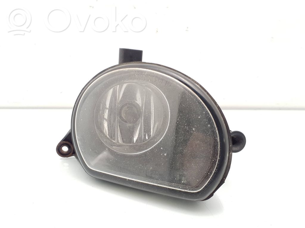 Miglas lukturis priekšā   8P0941700A