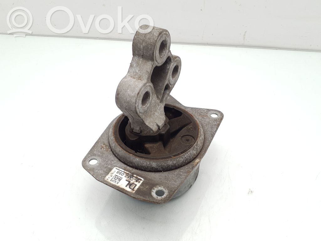 Engine mount bracket   13312098