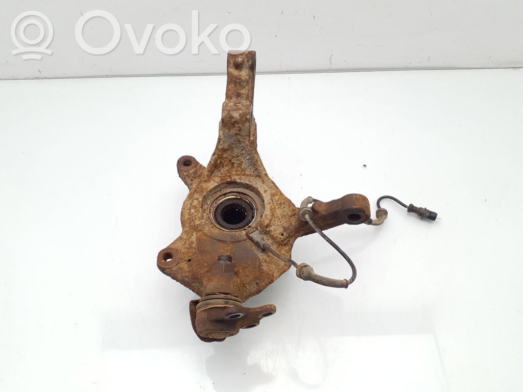 Front wheel hub