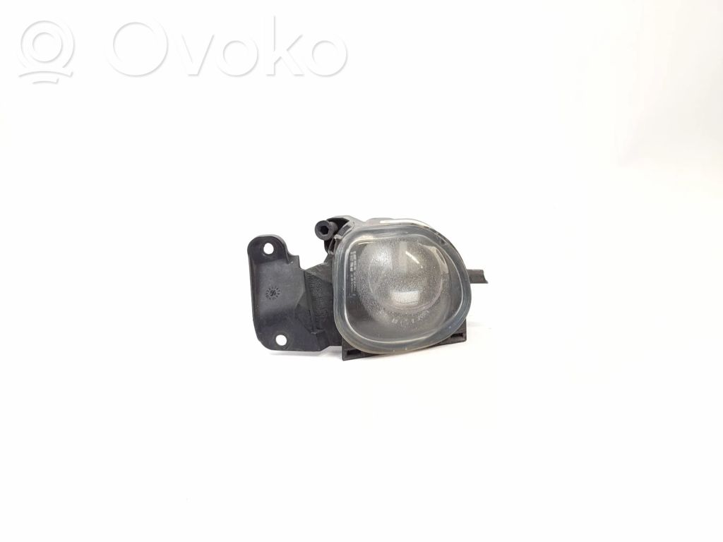 Luz de niebla delantera   4B0941700A,89303061