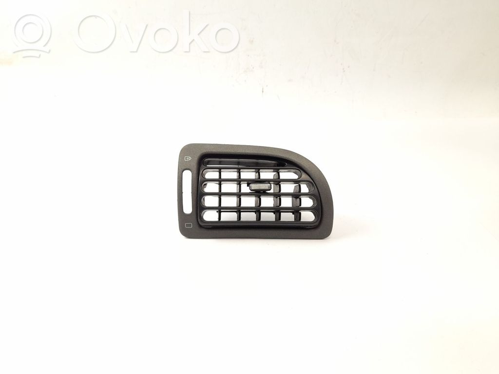 Peugeot 406 Front grill 