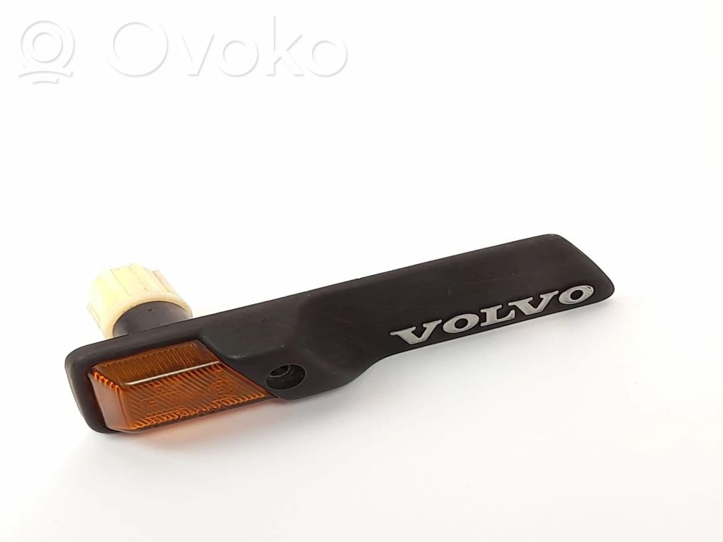 Volvo 460 Third/center stoplight 