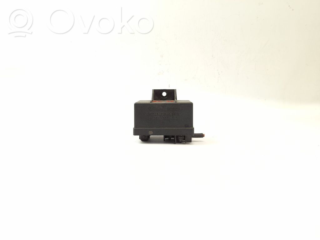Kvēlsveču relejs   0281003012