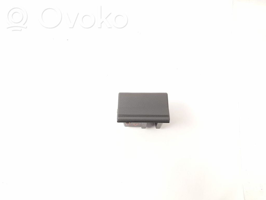 Renault Clio I Pelnutrauks (priekšā) 