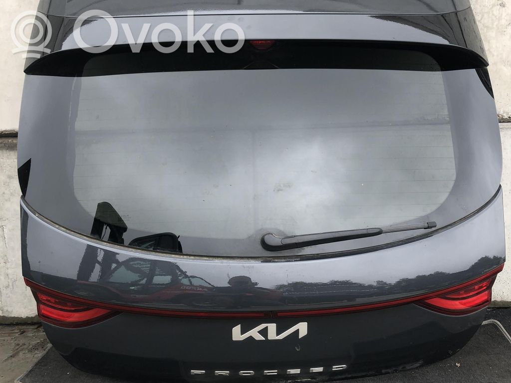 Tailgate/trunk/boot lid   RD,RD