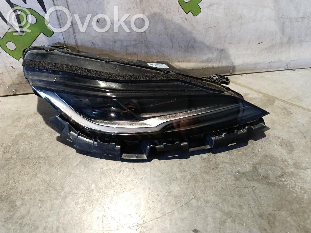 Tesla Model 3 Scheinwerfer 