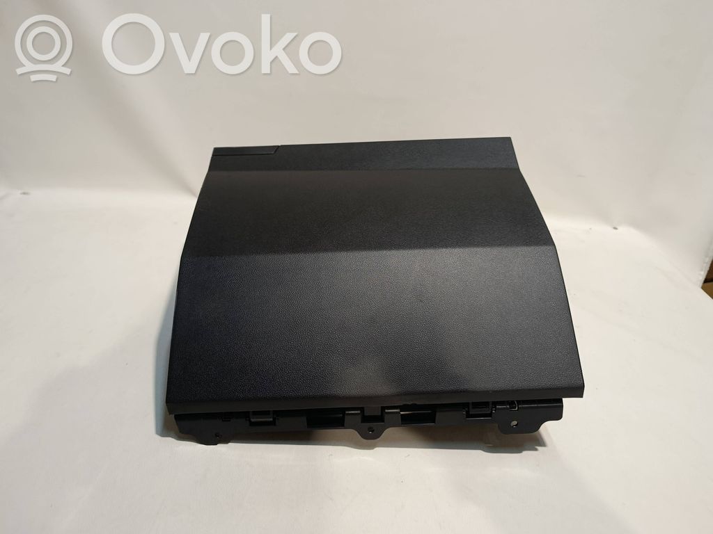 Guantera   685006858R