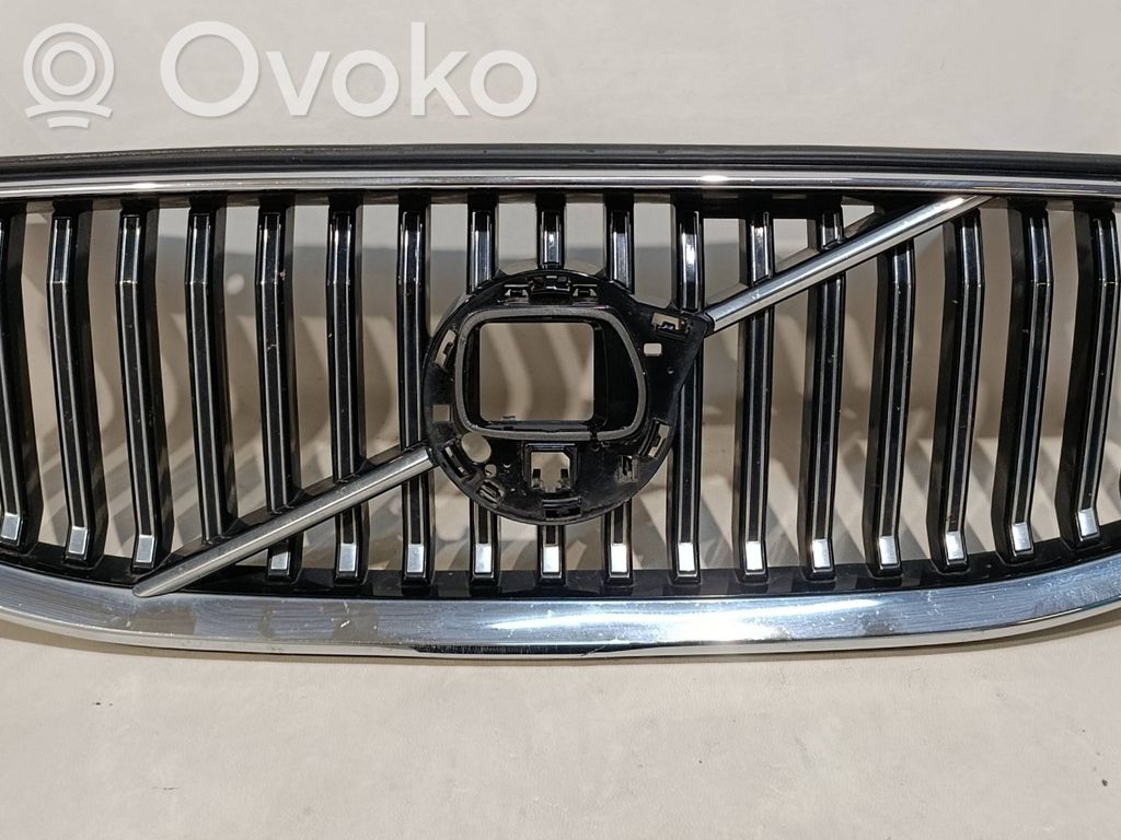 Volvo XC60 Etusäleikkö 
