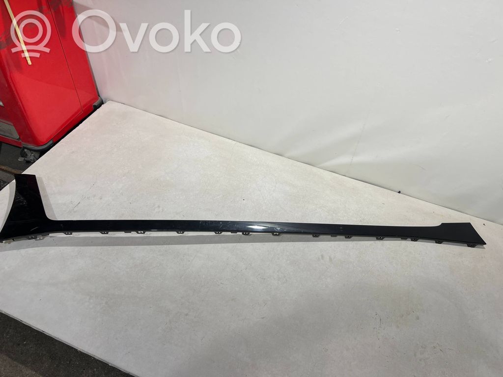 BMW 4 G22 G23 G24 G26 Kojų erdvės šonine apdaila 