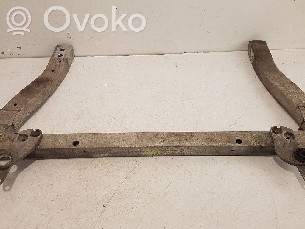 Opel Corsa E Renfort de pare-chocs avant 