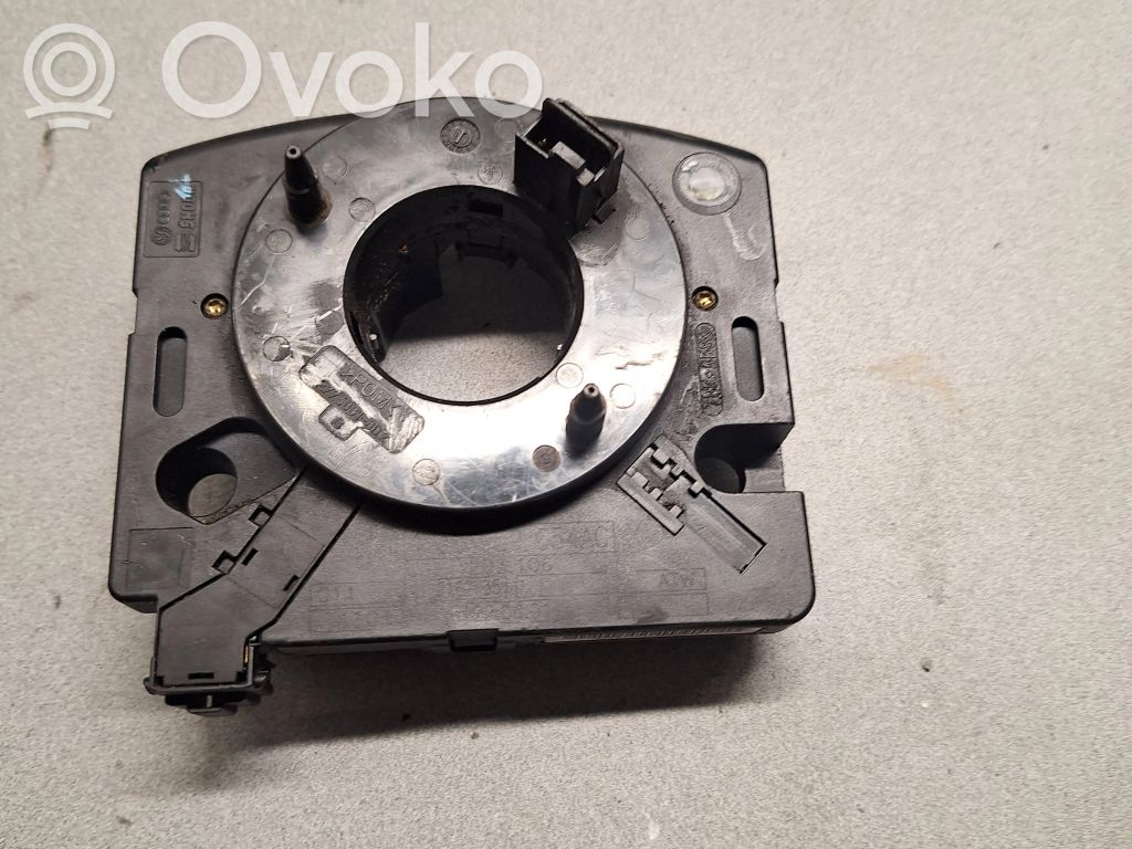 Volkswagen Golf IV Airbag slip ring squib (SRS ring) 