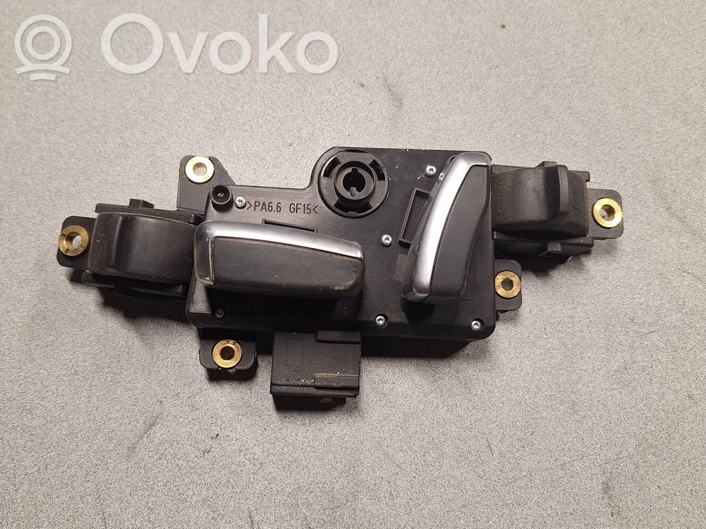 Interruptor de control del asiento   4E0959765H
