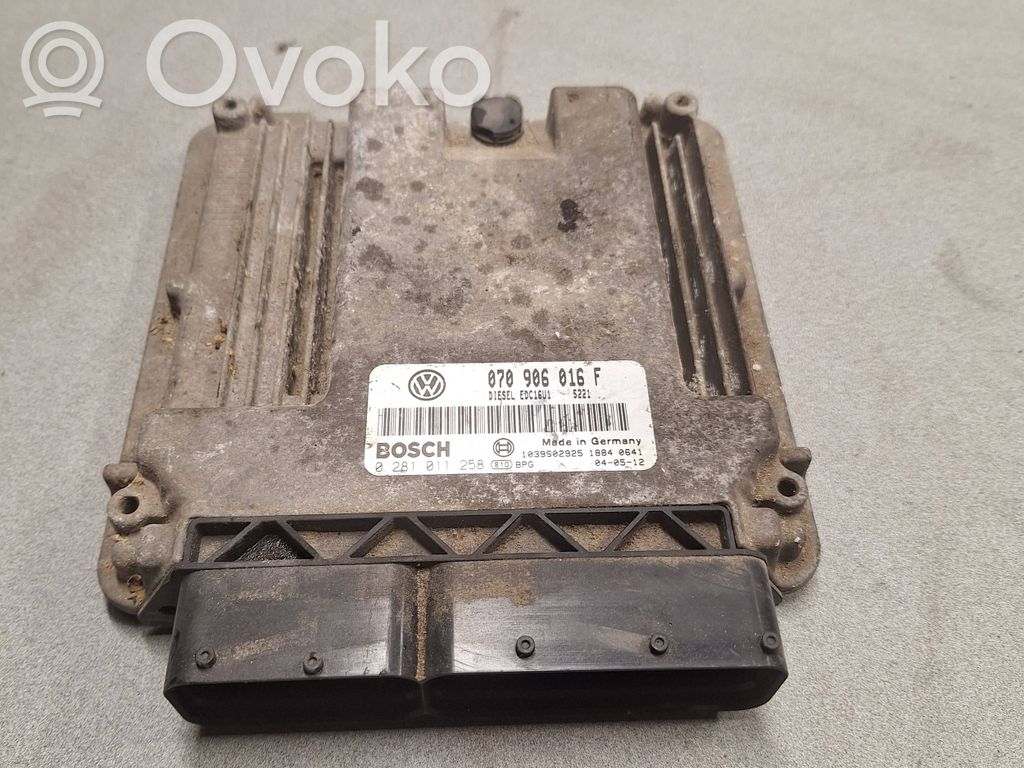 Volkswagen Touareg I Engine control unit/module 