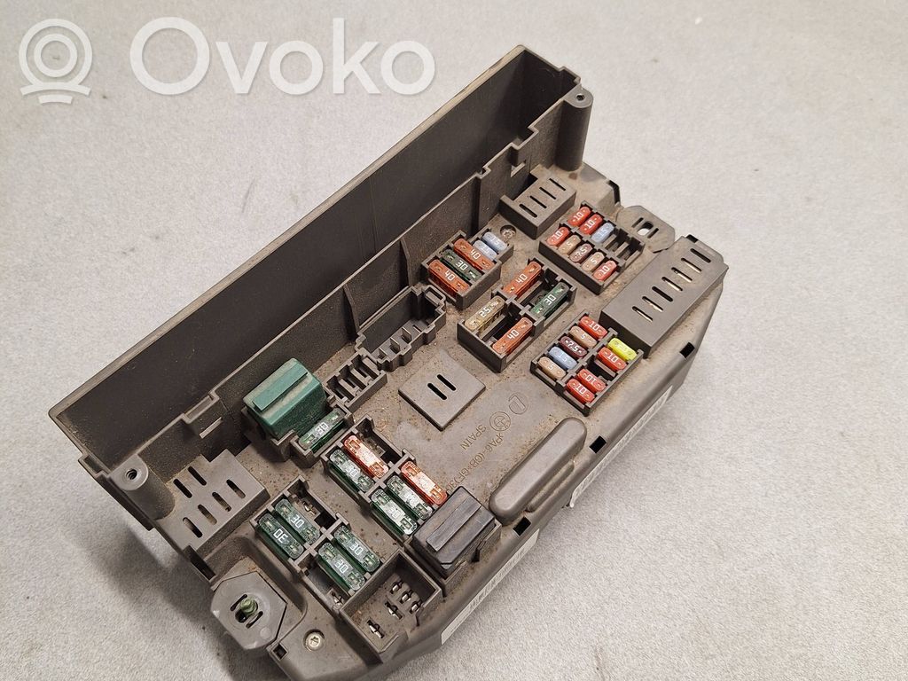 BMW X6 E71 Fuse box set 