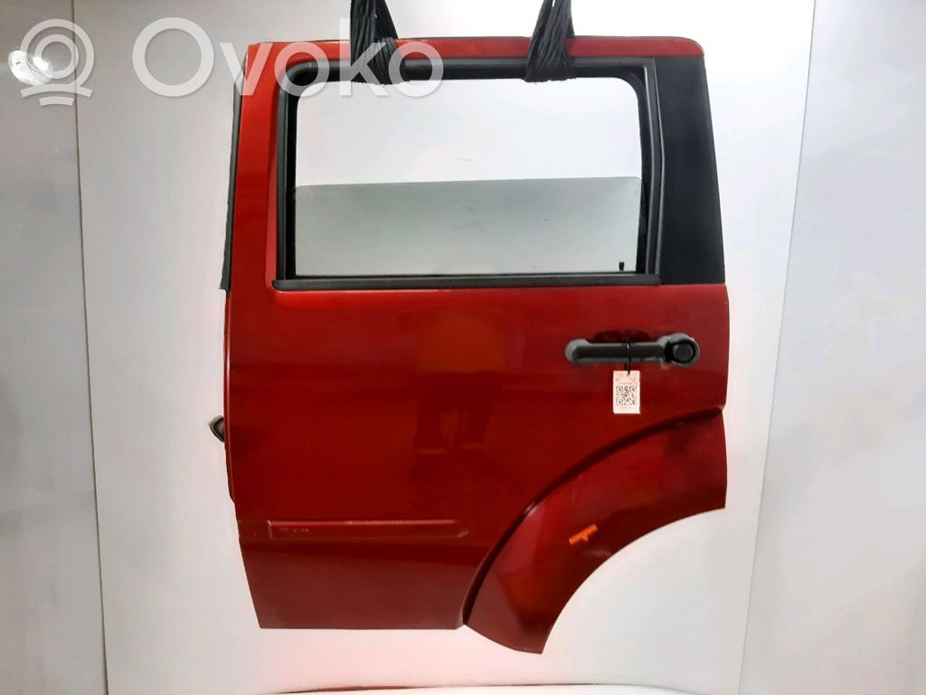 Dodge Nitro Galinės durys 