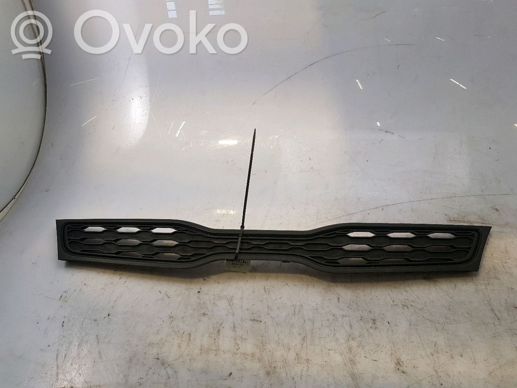 KIA Rio Etupuskurin ylempi jäähdytinsäleikkö 