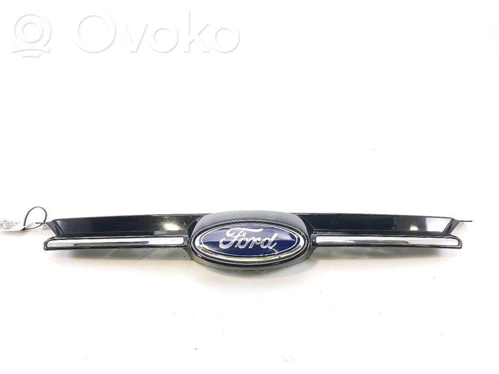 Ford Focus Etupuskurin ylempi jäähdytinsäleikkö 