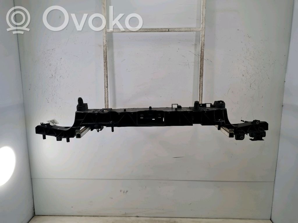 Toyota Auris E180 Панель радиаторов 