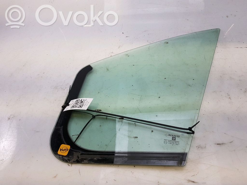 Opel Vivaro Szyba przednia karoseryjna trójkątna 