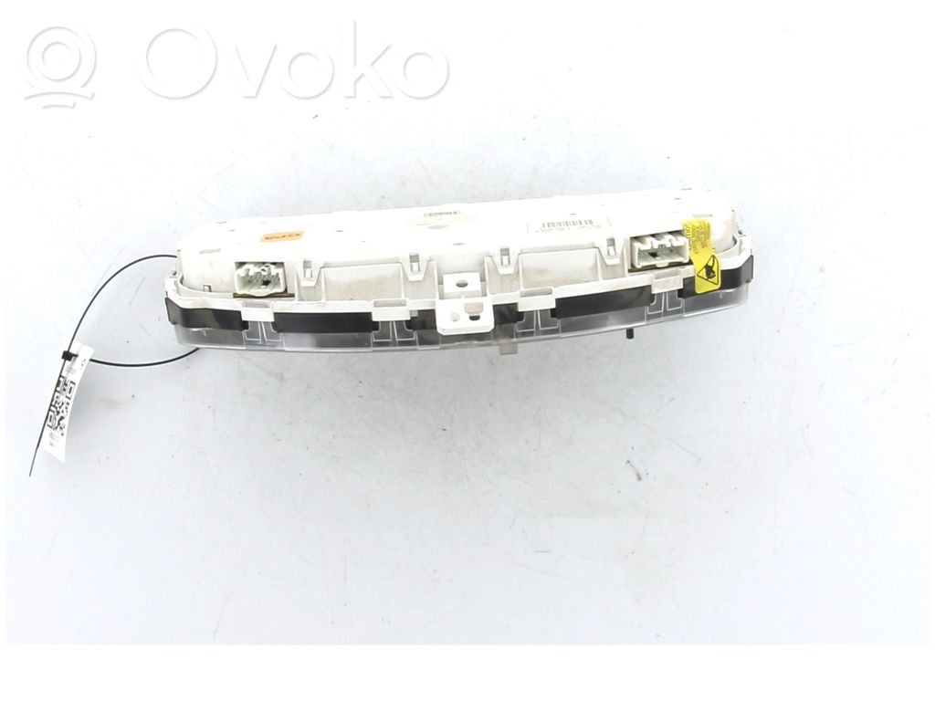 Mazda 2 Speedometer (instrument cluster) 