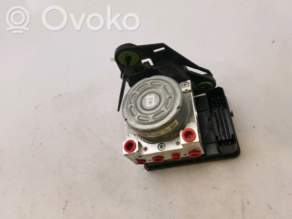 Volkswagen Golf VIII ABS Pump 