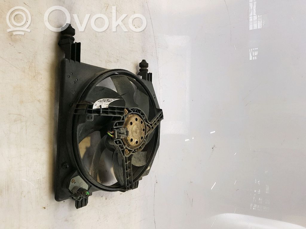 Ford Fiesta Электрический вентилятор радиаторов 