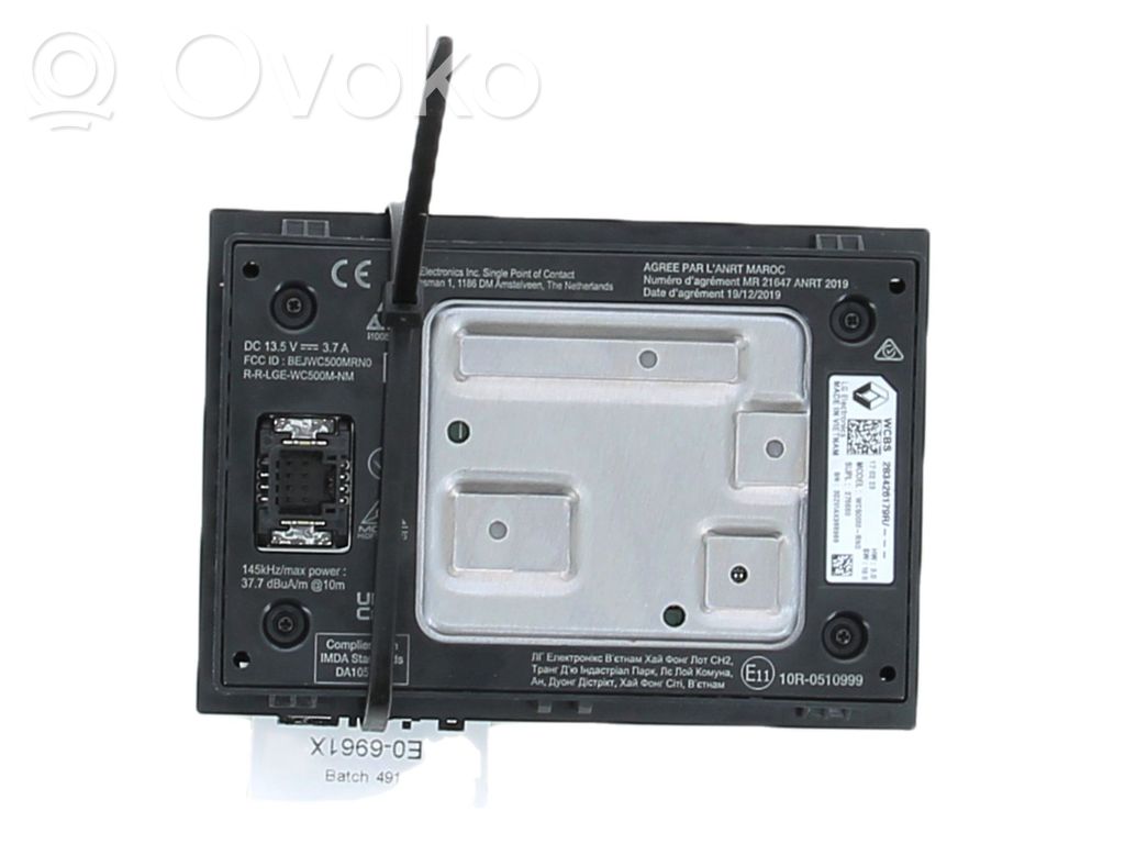 Renault Master III Wireless charging module 