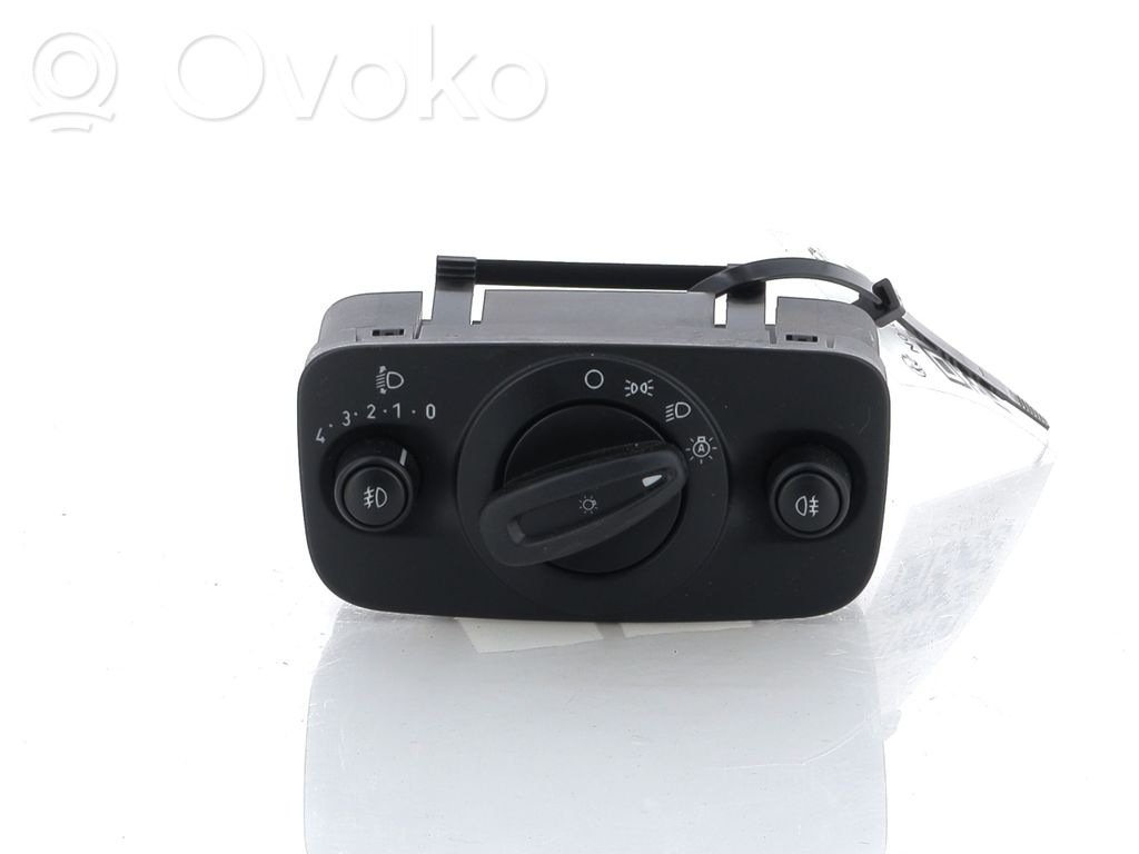 Ford Ecosport Light switch 