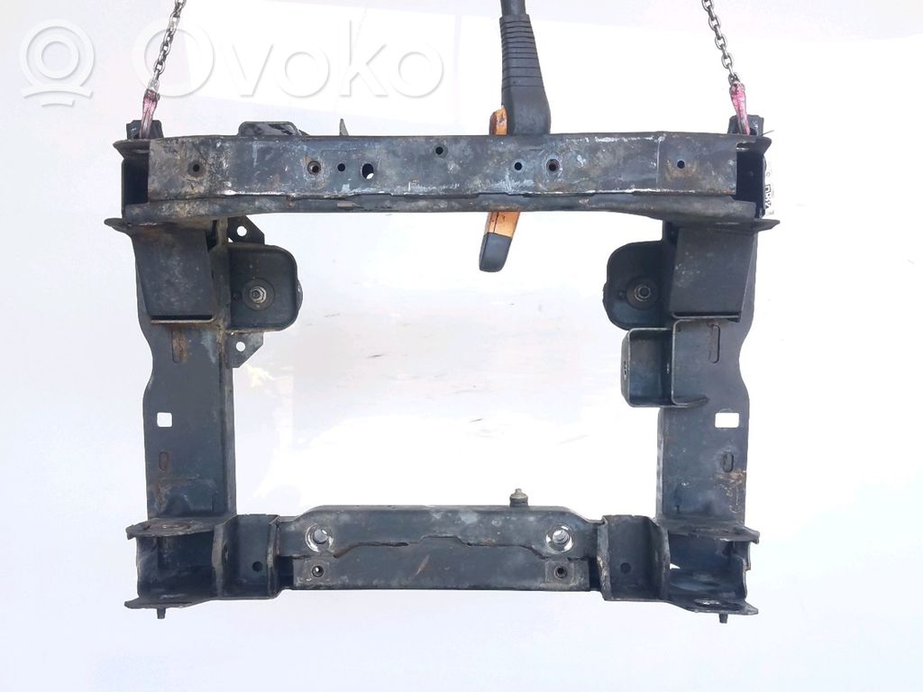Jeep Cherokee Priekinis traversas 