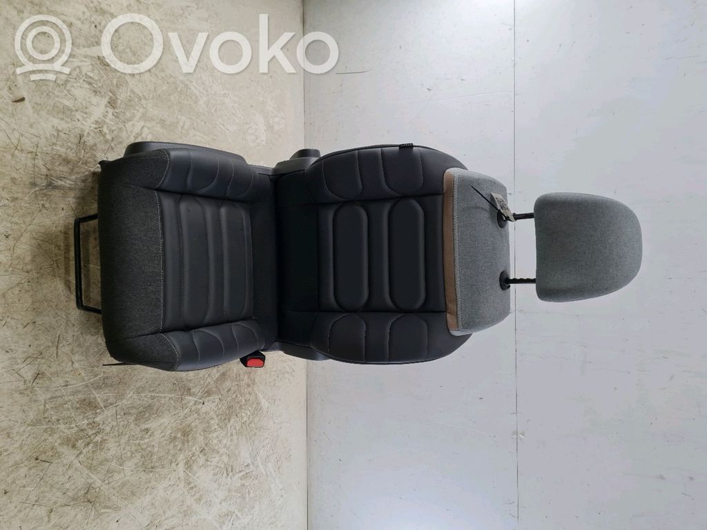 Citroen C3 Etumatkustajan istuin 
