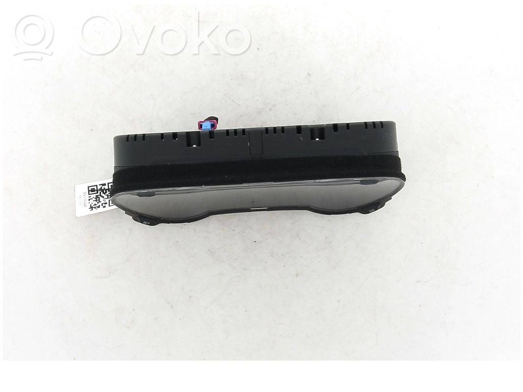 Audi A1 Speedometer (instrument cluster) 