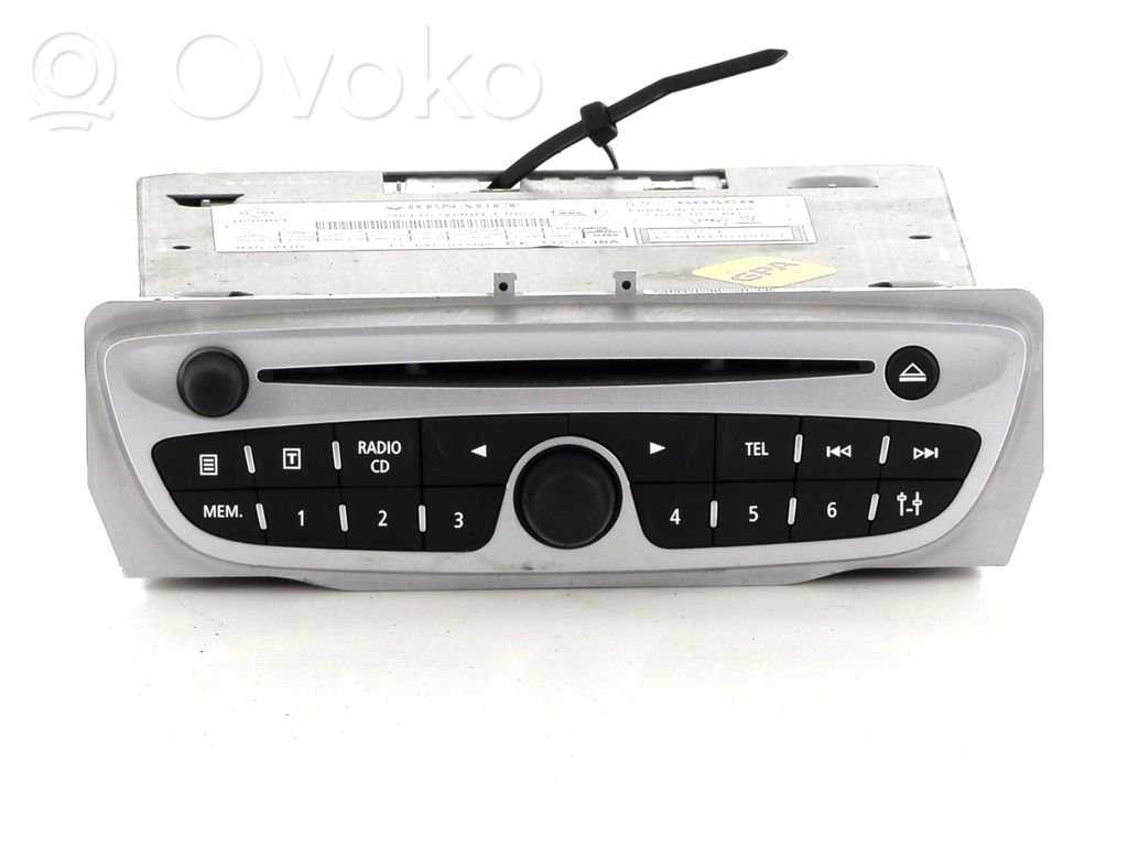 Panel / Radioodtwarzacz CD/DVD/GPS   281158115R,F10809P