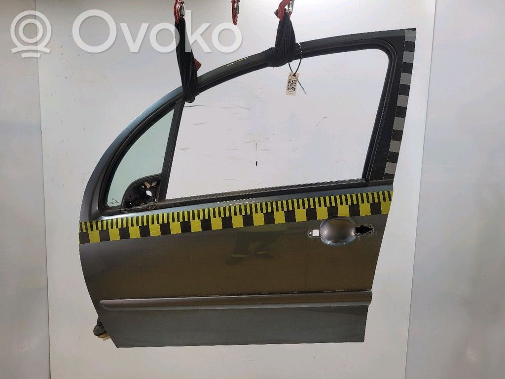 Puerta delantera   9002Y4,U02660C