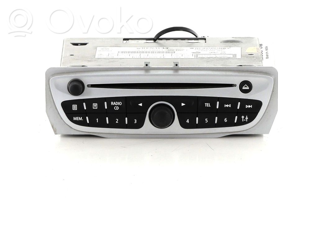 Panel / Radioodtwarzacz CD/DVD/GPS   281158115R,B02996L