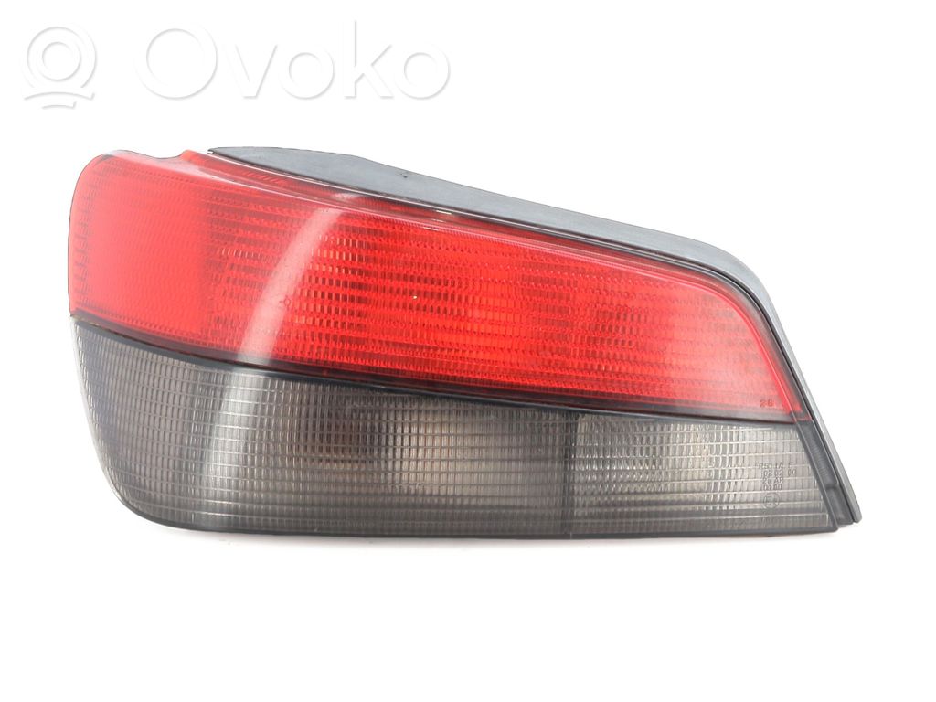 Peugeot 306 Lampă spate în caroserie
