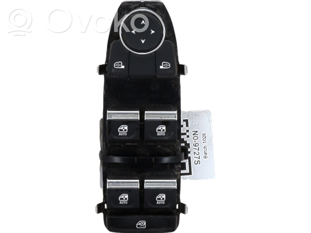 Renault Megane E-Tech Electric window control switch 