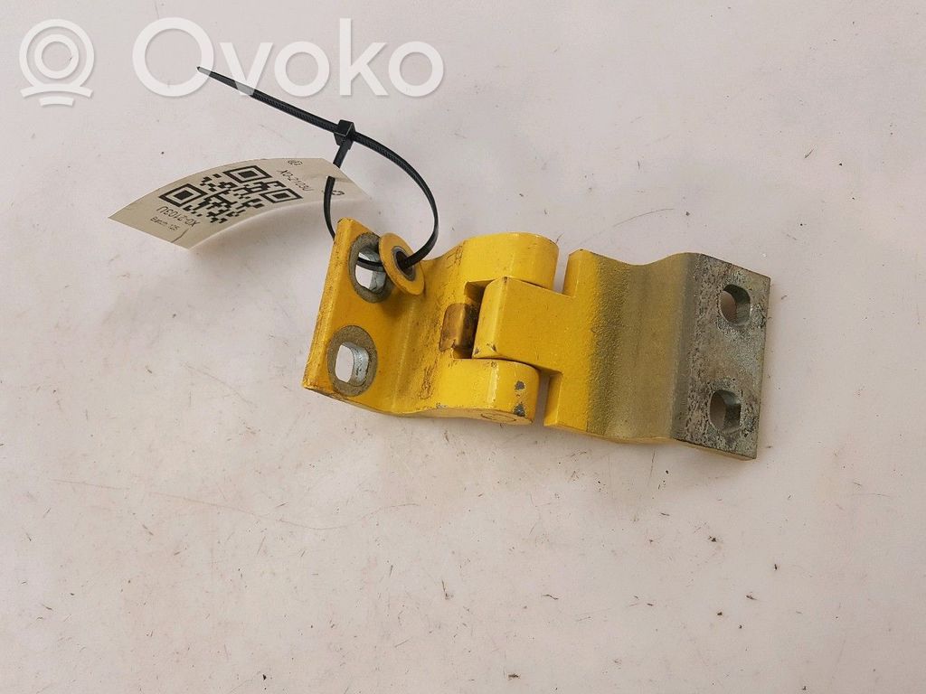 Citroen Nemo Loading door lower hinge 